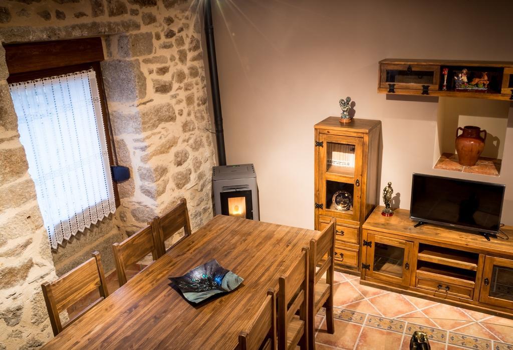 Casa Rural El Meson フェルモセリェ エクステリア 写真